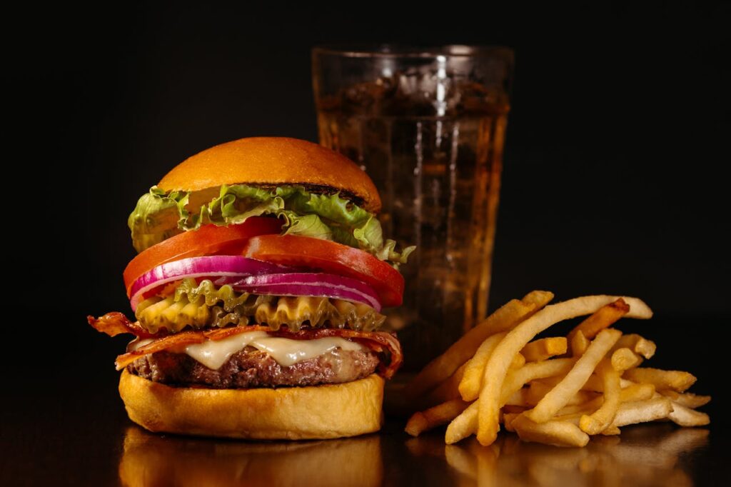hamburguesa con cebolla caramelizada